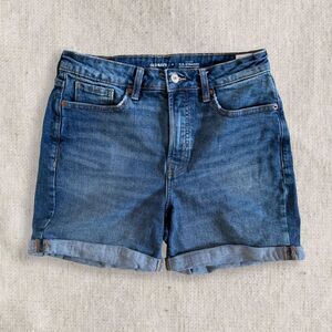 Old Navy High Rise OG Straight Jeans 8 Secret Smooth Pockets Excellent Condition